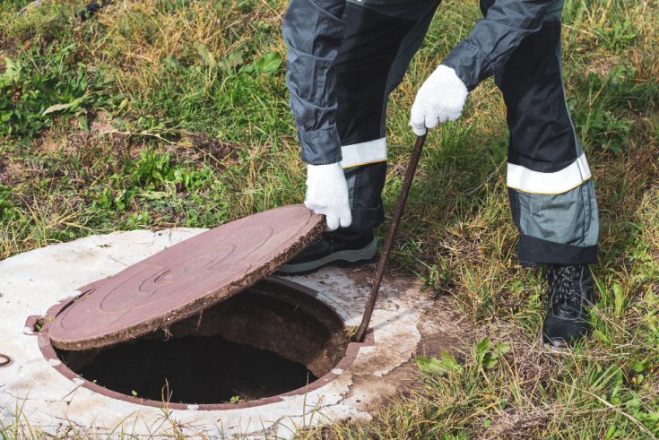 How Septic Professionals Spot Problems Early